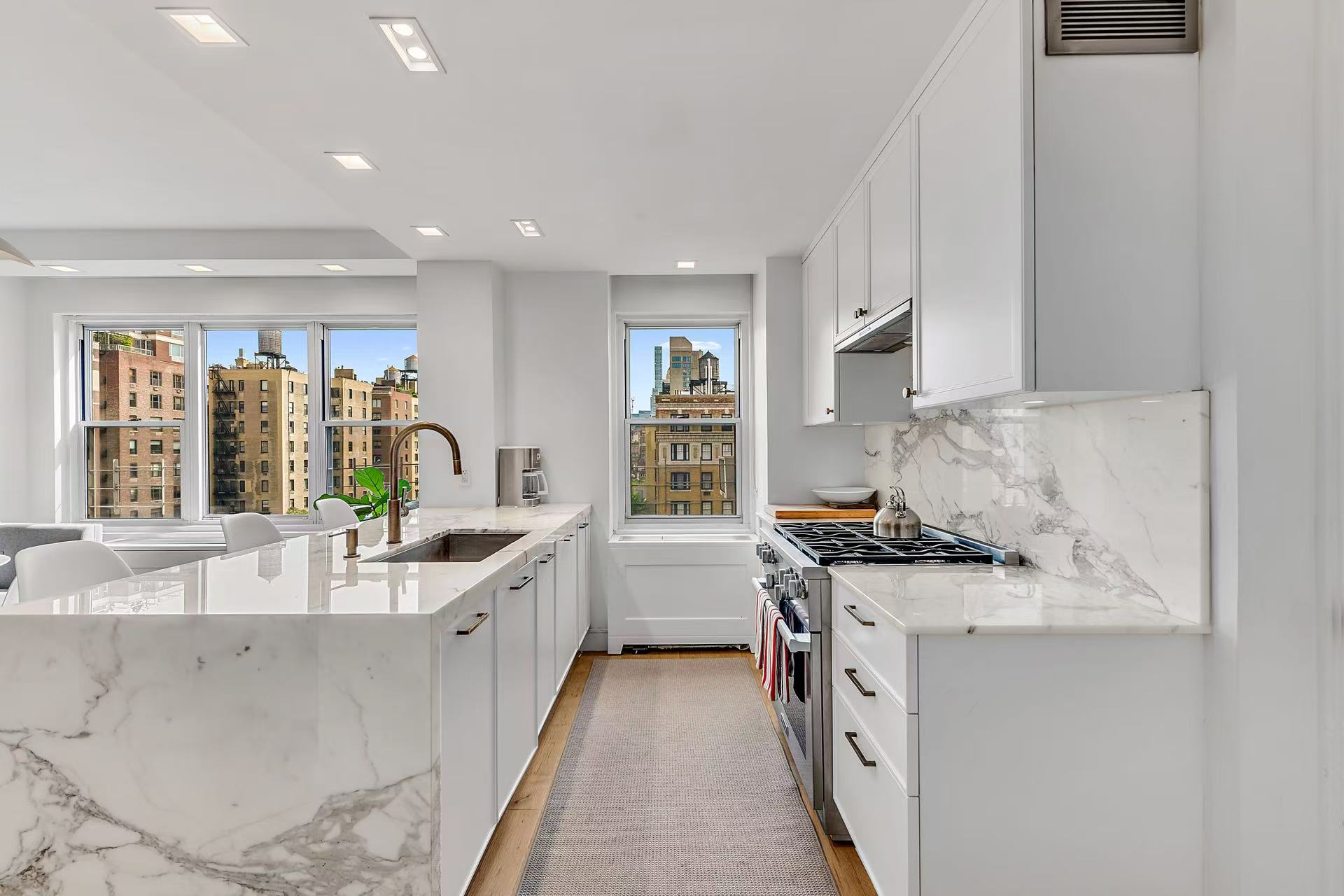 40 East 84th St